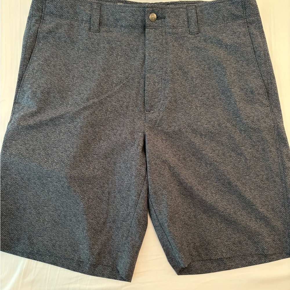 NWOT - Callaway Charcoal Grey Golf Shorts